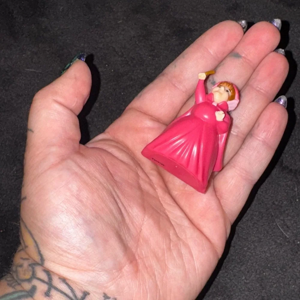 Disney Sleeping Beauty Fairy Godmother Flora Mini figurine